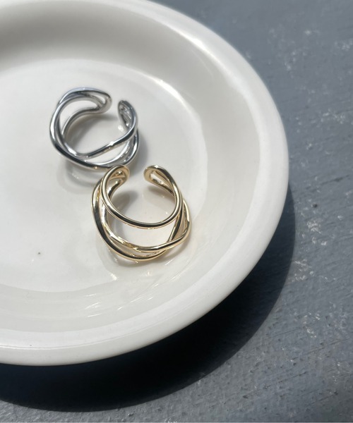 cheriella（シェリエラ）の「【cheriella】3連クロスラインリング TRIPLE CROSS LINE RING（リング・レディース・シルバー/ゴールド・FREE）」の11枚目の写真