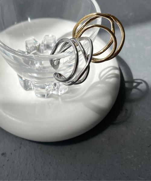 cheriella（シェリエラ）の「【cheriella】3連クロスラインリング TRIPLE CROSS LINE RING（リング・レディース・シルバー/ゴールド・FREE）」の12枚目の写真