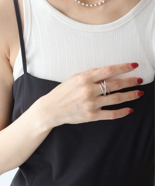 cheriella（シェリエラ）の「【cheriella】3連クロスラインリング TRIPLE CROSS LINE RING（リング・レディース・シルバー/ゴールド・FREE）」の3枚目の写真