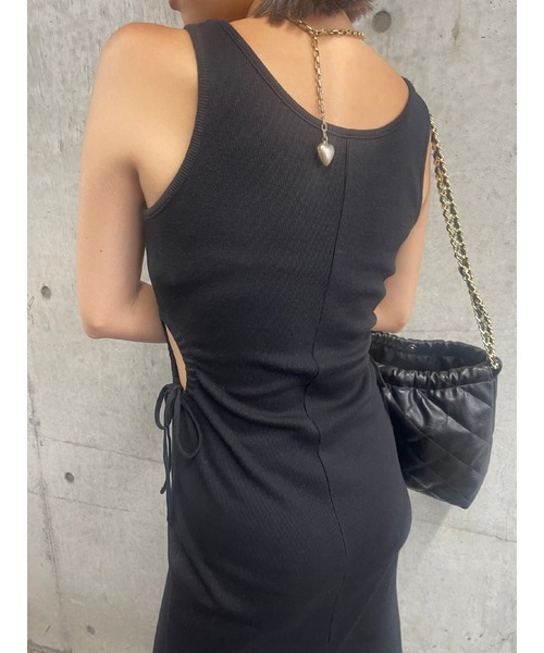 EVRIS(エヴリス)の「サイドオープンノースーリーブロングワンピース(ワンピース・レディース・レッド/ホワイト/ブラック・FREE)」の9枚目の写真