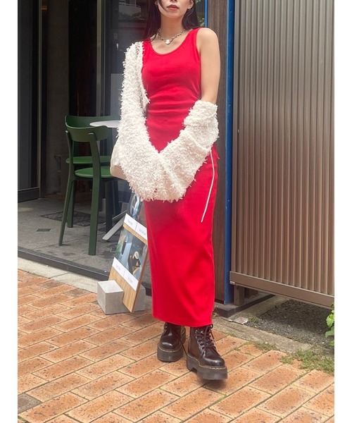 EVRIS(エヴリス)の「サイドオープンノースーリーブロングワンピース(ワンピース・レディース・レッド/ホワイト/ブラック・FREE)」の17枚目の写真