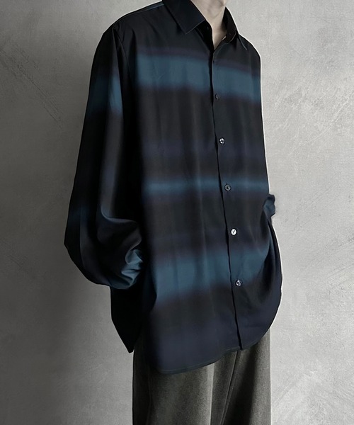 SERACE（セラス）の「【SERACE】Loose silhouette gradation balloon sleeve shirt / ルーズシルエットグラデーションバルーンスリーブシャツ（シャツ/ブラウス・メンズ・ブラック/ブルー・L/M）」の10枚目の写真