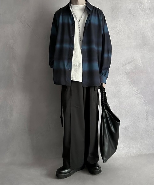 SERACE（セラス）の「【SERACE】Loose silhouette gradation balloon sleeve shirt / ルーズシルエットグラデーションバルーンスリーブシャツ（シャツ/ブラウス・メンズ・ブラック/ブルー・L/M）」の12枚目の写真