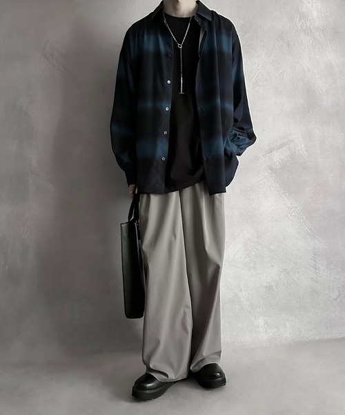 SERACE（セラス）の「【SERACE】Loose silhouette gradation balloon sleeve shirt / ルーズシルエットグラデーションバルーンスリーブシャツ（シャツ/ブラウス・メンズ・ブラック/ブルー・L/M）」の13枚目の写真