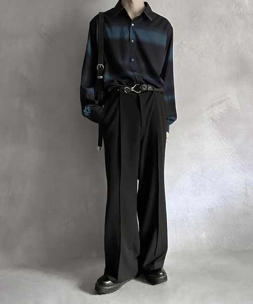 SERACE（セラス）の「【SERACE】Loose silhouette gradation balloon sleeve shirt / ルーズシルエットグラデーションバルーンスリーブシャツ（シャツ/ブラウス・メンズ・ブラック/ブルー・L/M）」の16枚目の写真