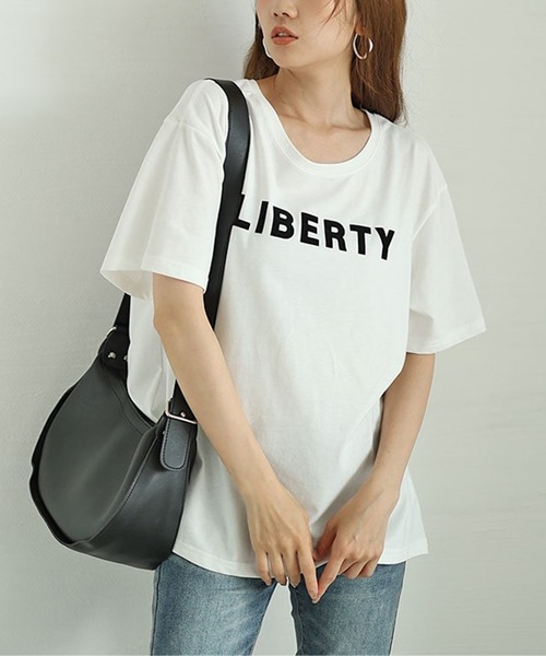 GOLDJAPAN(ゴールドジャパン)の「フロッキープリントロゴTシャツ【大きいサイズ対応】(Tシャツ/カットソー・レディース・ブラック/ホワイト・LL/3L/4L/5L)」の1枚目の写真