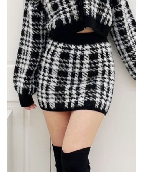 GYDA(ジェイダ)の「【SETUP着用可】シャギーCHECK PATTERN MIXニットスカートライクショートパンツ(スカート・レディース・ベージュ/アイボリー/ブラック・FREE)」の3枚目の写真