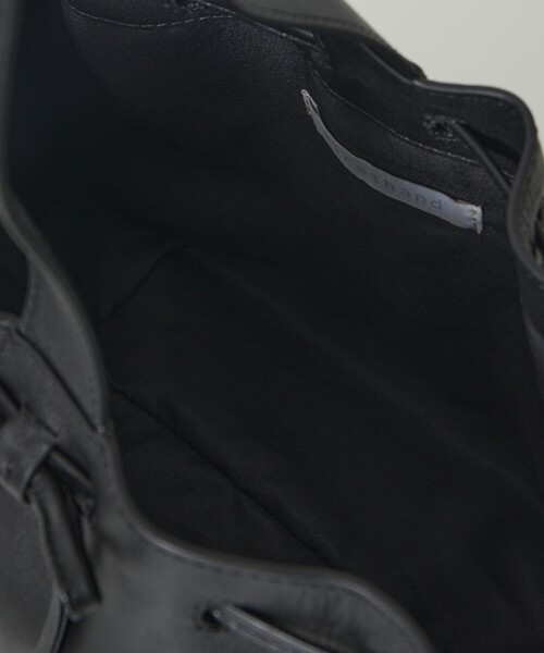 Firsthand(ファーストハンド)の「Firsthand/ファーストハンド レザーワンハンドルリボンバッグ / 防水レザー / 牛革(ハンドバッグ・レディース・ブラック・ONE SIZE)」の10枚目の写真