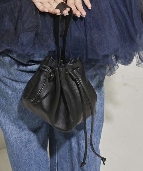 Firsthand(ファーストハンド)の「Firsthand/ファーストハンド レザーワンハンドルリボンバッグ / 防水レザー / 牛革(ハンドバッグ・レディース・ブラック・ONE SIZE)」の13枚目の写真