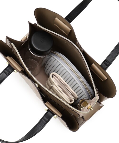 SHOO・LA・RUE(シューラルー)の「◆【2WAY/通勤/学校行事】一枚革風 三層ミドルトート(トートバッグ・レディース・ナチュラル/ブラック/ベージュ系4・00)」の20枚目の写真