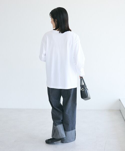 CRAFT STANDARD BOUTIQUE(クラフトスタンダードブティック)の「ワンポイント刺繍長袖チュニック(Tシャツ/カットソー・レディース・ブラック/ホワイト/チャコールグレー/ブラウン・FREE)」の14枚目の写真