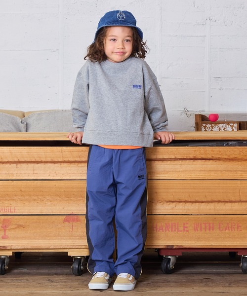 Life Support Products（ライフサポートプロダクツ）の「裏毛ワンポイントトレーナー【セットアップ可能】（スウェット・キッズ・グレー/ネイビー/ラベンダー/チャコール/マスタード/オフホワイト/杢グレー/ライトピンク/ブラック/サーモンピンク・130/120/150/140/110/100/95/90/80）」の15枚目の写真