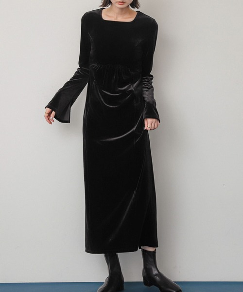 SENSE OF PLACE by URBAN RESEARCH（センスオブプレイスバイアーバンリサーチ）の「キリカエベロアワンピース（ワンピース・レディース・モカ/ブラック/チャコールグレー・S/ONE）」の2枚目の写真