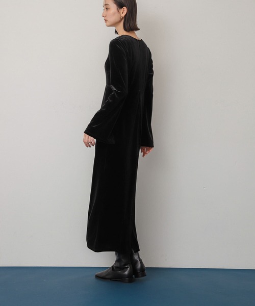SENSE OF PLACE by URBAN RESEARCH（センスオブプレイスバイアーバンリサーチ）の「キリカエベロアワンピース（ワンピース・レディース・モカ/ブラック/チャコールグレー・S/ONE）」の6枚目の写真