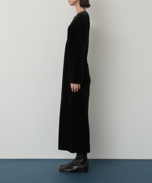 SENSE OF PLACE by URBAN RESEARCH（センスオブプレイスバイアーバンリサーチ）の「キリカエベロアワンピース（ワンピース・レディース・モカ/ブラック/チャコールグレー・S/ONE）」の17枚目の写真
