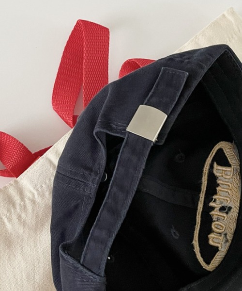 Vipoa（ヴィポア）の「Button ロゴ刺繍キャップ（キャップ・レディース・ネイビー・FREE）」の7枚目の写真