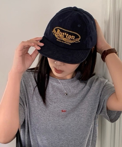 Button ロゴ刺繍キャップ（キャップ）｜Vipoa（ヴィポア）の