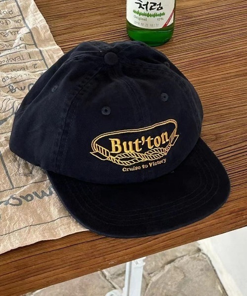 Vipoa(ヴィポア)の「Button ロゴ刺繍キャップ(キャップ・レディース・ネイビー・FREE)」の16枚目の写真