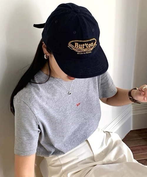 Vipoa(ヴィポア)の「Button ロゴ刺繍キャップ(キャップ・レディース・ネイビー・FREE)」の17枚目の写真