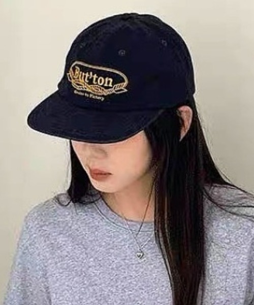 Vipoa(ヴィポア)の「Button ロゴ刺繍キャップ(キャップ・レディース・ネイビー・FREE)」の20枚目の写真
