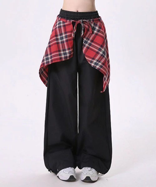 gossip！ロサンゼルス（ゴシップロサンゼルス）の「2WAYラップスカートレイヤードタイトブーツカットパンツ [取り外し可能]（カーゴパンツ・レディース・ピンク/ネイビー/ブラック・L/M）」の16枚目の写真