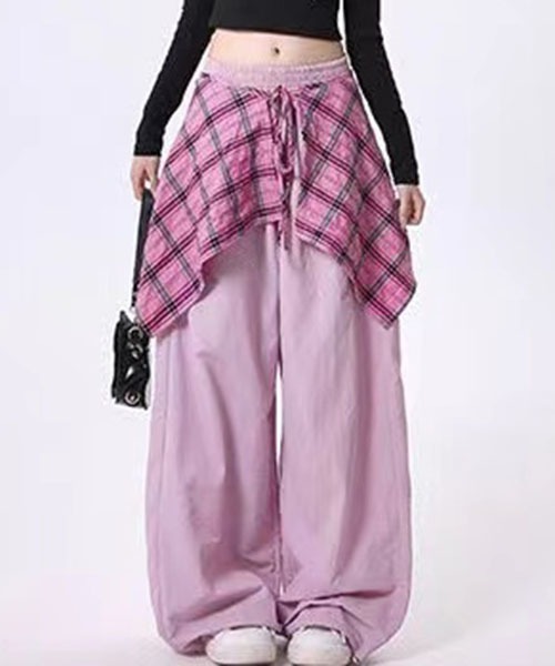 gossip！ロサンゼルス（ゴシップロサンゼルス）の「2WAYラップスカートレイヤードタイトブーツカットパンツ [取り外し可能]（カーゴパンツ・レディース・ピンク/ネイビー/ブラック・L/M）」の15枚目の写真