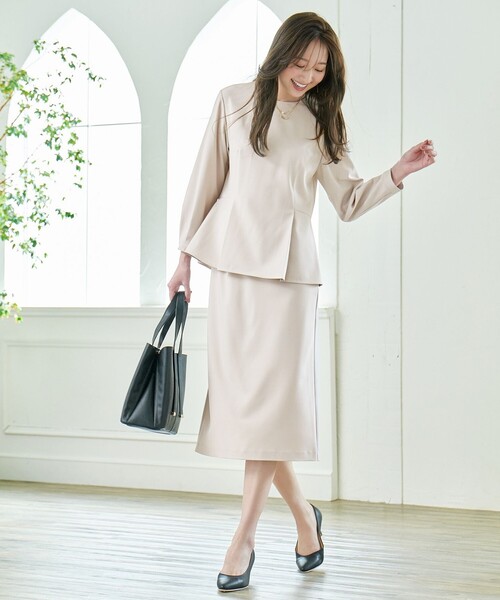 ANY（エニィ）の「【ストレッチ/セットアップ可】イージーケアペプラムブラウス（シャツ/ブラウス・レディース・ネイビー系/ベージュ系・2/3）」の9枚目の写真