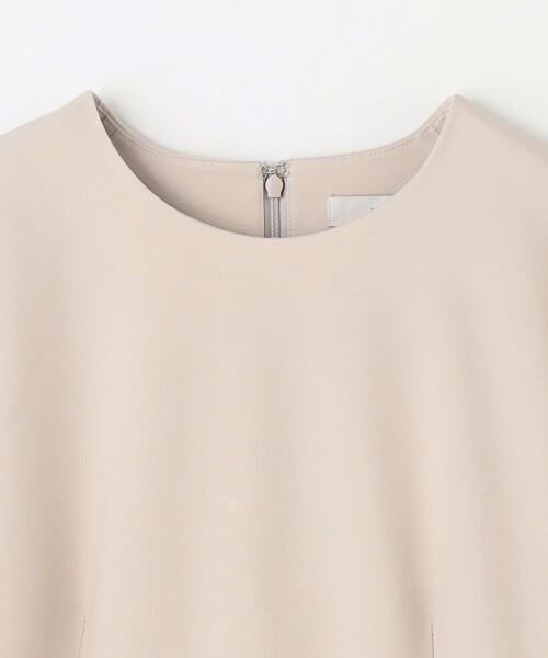 ANY（エニィ）の「【ストレッチ/セットアップ可】イージーケアペプラムブラウス（シャツ/ブラウス・レディース・ネイビー系/ベージュ系・2/3）」の17枚目の写真