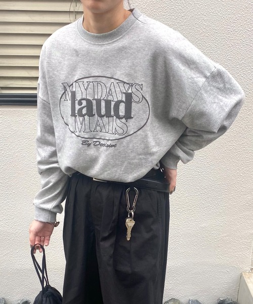 ISOOK（アイスー）の「フロントロゴプリントスウェット(kiharu select)/クルーネック プルオーバー ルーズ 長袖（スウェット・レディース・グレー/ネイビー・FREE）」の2枚目の写真