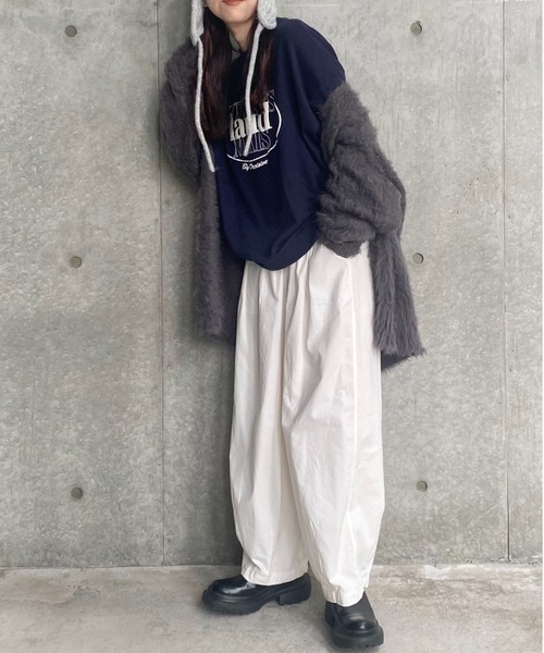 ISOOK（アイスー）の「フロントロゴプリントスウェット(kiharu select)/クルーネック プルオーバー ルーズ 長袖（スウェット・レディース・グレー/ネイビー・FREE）」の6枚目の写真