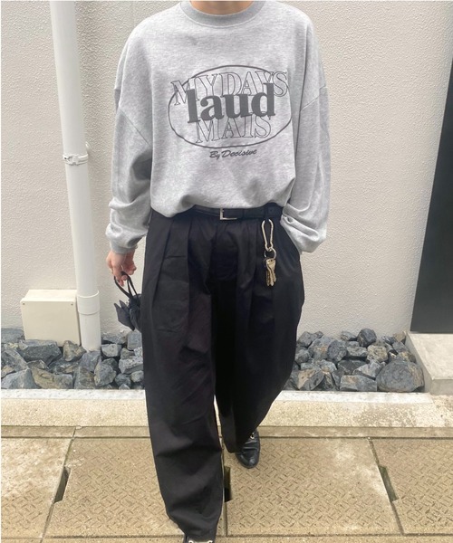 ISOOK（アイスー）の「フロントロゴプリントスウェット(kiharu select)/クルーネック プルオーバー ルーズ 長袖（スウェット・レディース・グレー/ネイビー・FREE）」の11枚目の写真