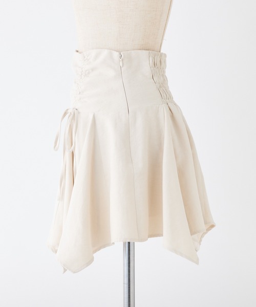 one after another NICE CLAUP（ワンアフターアナザーナイスクラップ）の「イレヘムドロストミニスカート（スカート・レディース・チャコールグレー/アイボリー/ブラック・FREE）」の7枚目の写真