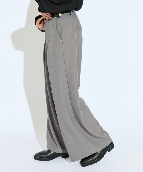 Lui's(ルイス)の「【Neucon/ニューコン】タックリベットデザインワイドフレアスラックス(その他パンツ・メンズ・ブラック/グレー・1/2)」の20枚目の写真