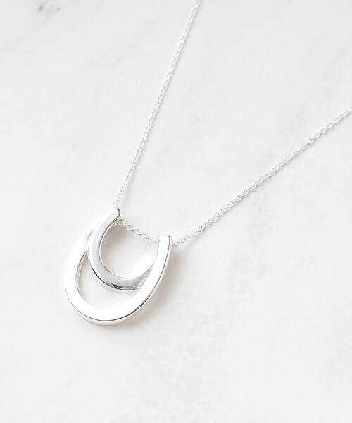 INDIVI（インディヴィ）の「【フリー調整可能】ワントップロングネックレス（ネックレス・レディース・シルバー系5/ゴールド系5/シルバー/ゴールド・00）」の2枚目の写真