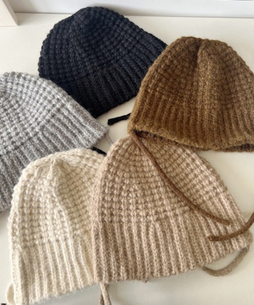 B.I.D.（ビーアイディー）の「《サイドコードオーバーサイズニットキャップ（MA/EK226）（ニットキャップ/ビーニー・レディース・ブラック/ベージュ/アイボリー/グレー/ブラウン・FREE）」の7枚目の写真