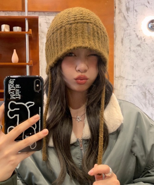 B.I.D.（ビーアイディー）の「《サイドコードオーバーサイズニットキャップ（MA/EK226）（ニットキャップ/ビーニー・レディース・ブラック/ベージュ/アイボリー/グレー/ブラウン・FREE）」の9枚目の写真