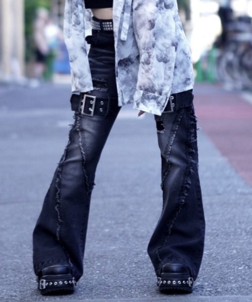 REFLEM/レフレム』切替フレアデニムパンツ（デニムパンツ