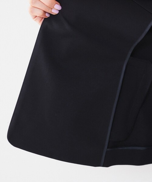 UNTITLED（アンタイトル）の「【通勤スーツ】コットン混ジャージ カラーレスジャケット（ノーカラージャケット・レディース・ダークグレー/ブラック/ネイビー/ベージュ・03/04/42/50/48/46/44/02/01/00）」の9枚目の写真