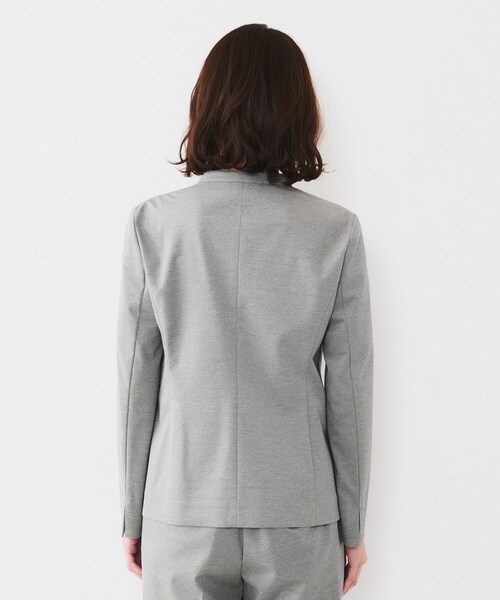 UNTITLED（アンタイトル）の「【通勤スーツ】コットン混ジャージ カラーレスジャケット（ノーカラージャケット・レディース・ダークグレー/ブラック/ネイビー/ベージュ・03/04/42/50/48/46/44/02/01/00）」の19枚目の写真