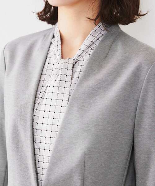 UNTITLED（アンタイトル）の「【通勤スーツ】コットン混ジャージ カラーレスジャケット（ノーカラージャケット・レディース・ダークグレー/ブラック/ネイビー/ベージュ・03/04/42/50/48/46/44/02/01/00）」の20枚目の写真