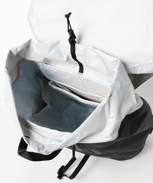 ARC'TERYX（アークテリクス）の「ARC'TERYX / Granville 25 Backpack（バックパック/リュック・メンズ・ブラック・ONE SIZE）」の3枚目の写真