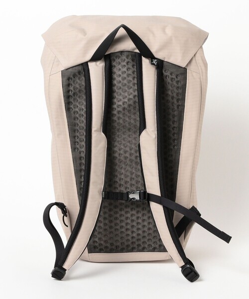 ARC'TERYX（アークテリクス）の「ARC'TERYX / Granville 25 Backpack（バックパック/リュック・メンズ・ブラック・ONE SIZE）」の5枚目の写真