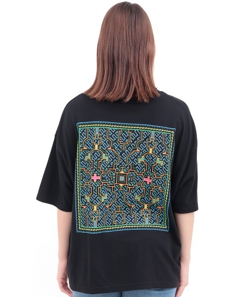 チチカカ（チチカカ）の「エンブロイダリータッチシピボプリントＴシャツ（Tシャツ/カットソー・レディース・パープル/ブラック/オフホワイト・FREE）」の11枚目の写真