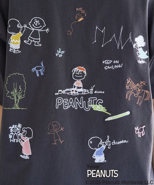 FREAK'S STORE（フリークスストア）の「限定展開/別注/PEANUTS/ピーナッツ/バック 刺繍 半袖 Tシャツ（Tシャツ/カットソー・レディース・サックスブルー/オフホワイト/ライトグレー/スミクロ/オレンジ・SMALL/MEDIUM/LARGE）」の8枚目の写真