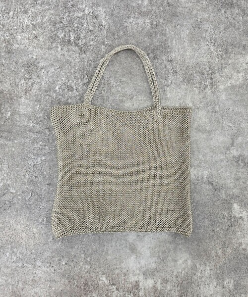fredy emue（フレディエミュ）の「ラメ糸編みトートバッグ（トートバッグ・レディース・シルバー/ブラック・FREE）」の12枚目の写真