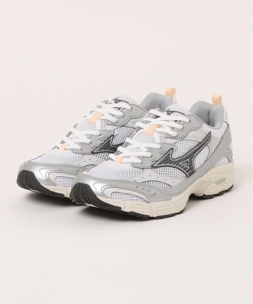 MIZUNO(ミズノ )の「MIZUNO MXR(スニーカー・メンズ・ホワイト系その他・23.5cm/24.0cm/24.5cm/25.0cm/25.5cm/26.0cm/26.5cm/27.0cm/27.5cm/28.0cm/28.5cm)」の1枚目の写真