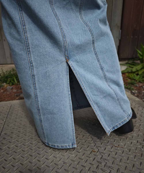 esutoreja（エストレジャ）の「デニムキャミワンピース（ワンピース・レディース・ライトブルー/ブルー・FREE）」の18枚目の写真