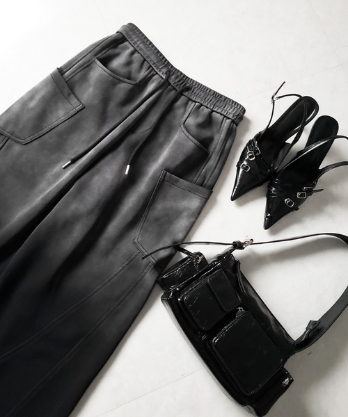 me+em select(ミームセレクト)の「グラデーションブラックヴィンテージスウェットパンツ / gradation black vintage sweatpants(スウェットパンツ・レディース・ブラック・FREE)」の3枚目の写真