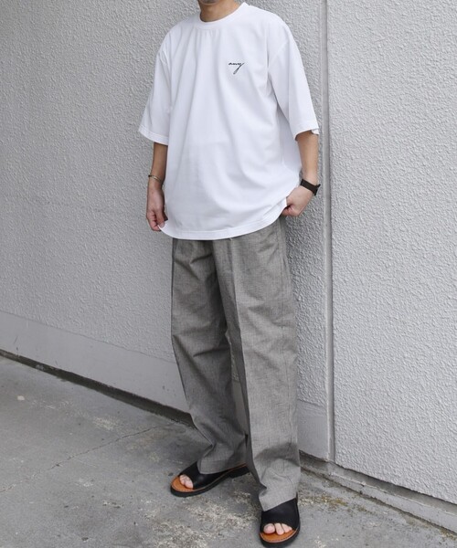 SHIPS any（シップス エニィ）の「SHIPS any:〈撥水加工〉Teflon EcoElite(TM) 刺繍 バックプリント ロゴ Tシャツ◇（Tシャツ/カットソー・メンズ・ダークグレー/オリーブ/ライトホワイト/ブラック・MEDIUM/LARGE/X-LARGE）」の9枚目の写真