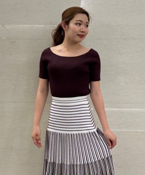 PINKY&DIANNE（ピンキーアンドダイアン）の「◆オフショルダーリブニット（ニット/セーター・レディース・ブラウン/ホワイト/ブラック・38）」の4枚目の写真